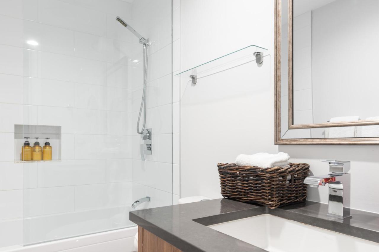 Updated Whistler Creek Studio With Parking ويسلار المظهر الخارجي الصورة